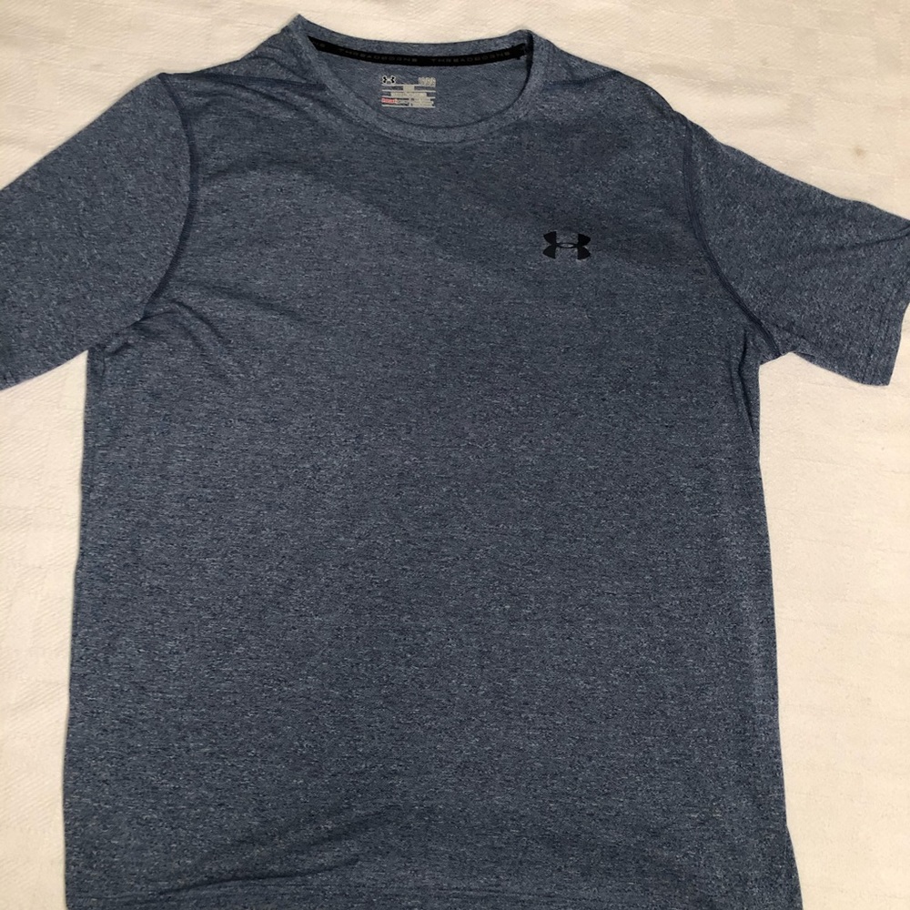Uber Armour Heat Gear Men’s Large Shirt